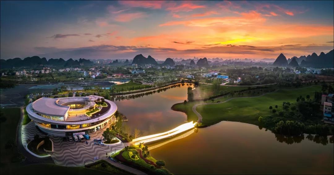 中國(guó)攝影金像獎(jiǎng)名家齊聚，直擊2021信昌集團(tuán)杯攝影大賽作品頒獎(jiǎng)儀式！